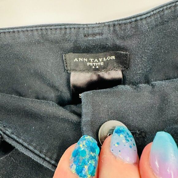 Ann Taylor Petite Size 10P Black Signature Mid Rise Shorts - Picture 4 of 7